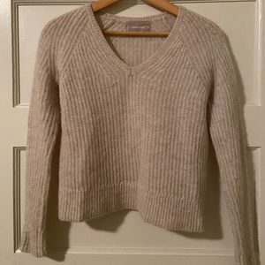 Everlane - Alpaca & Wool V-Neck Sweater